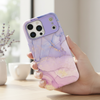 Marble Case iPhone 17 Pro - Lifestyle