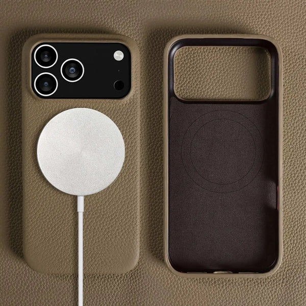 Premium Leather Case iPhone 17 Pro Max – Magnetic Protection