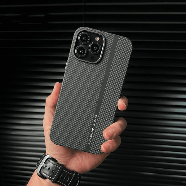 Carbon fibre Strong MagSafe Case