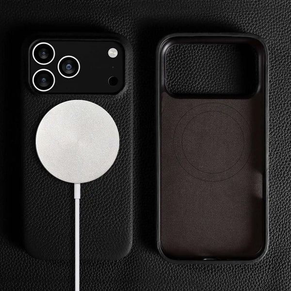 Premium Leather Case iPhone 17 Pro Max – Magnetic Protection