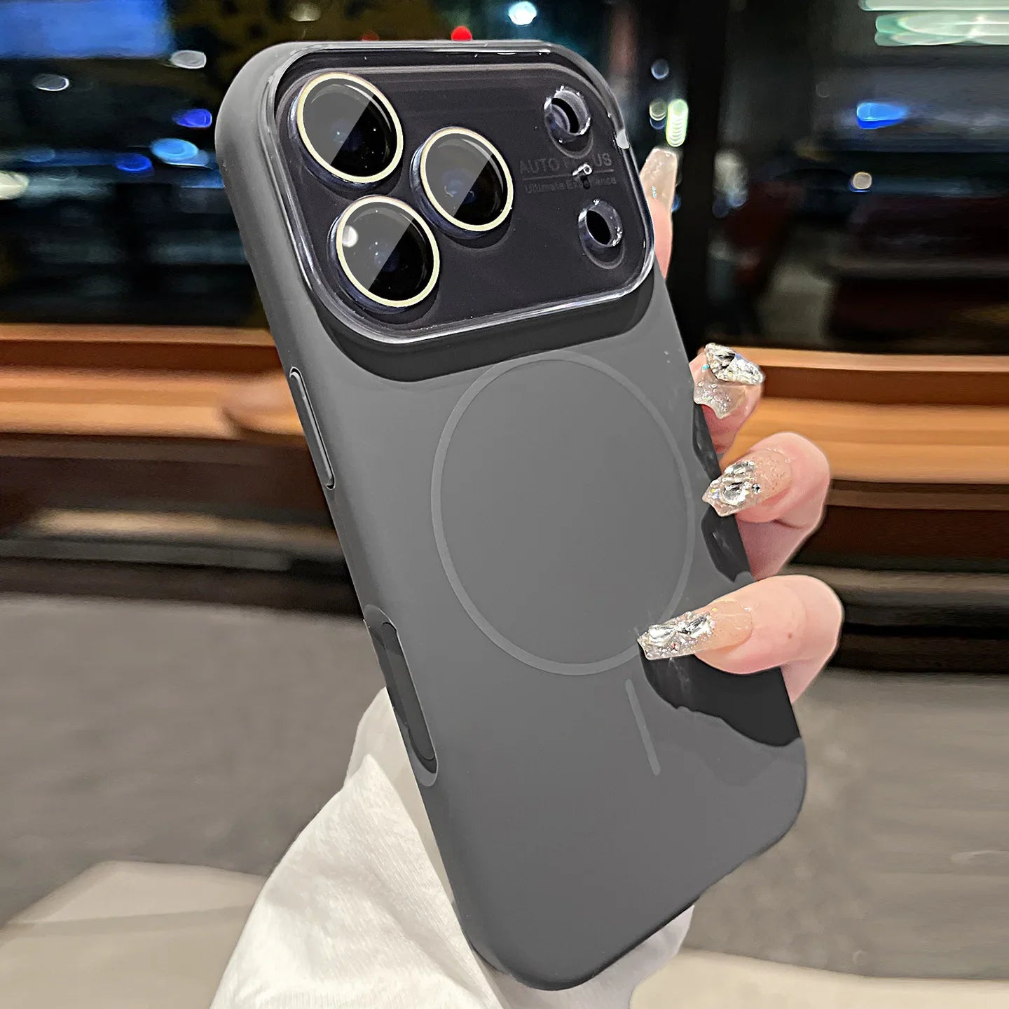 Trendora Liquid Silicone Case – MagSafe Edition