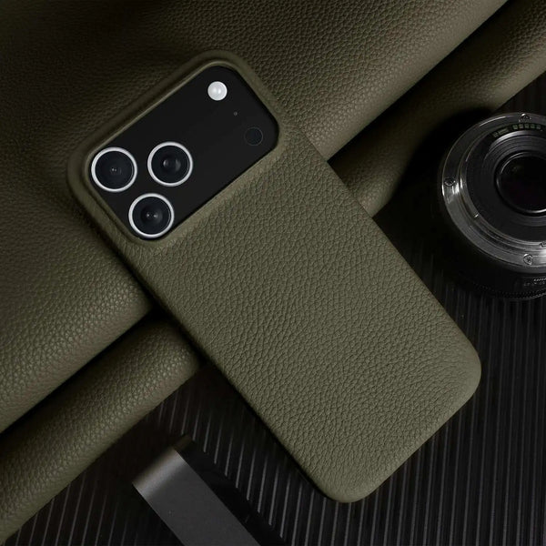 Premium Leather Case iPhone 17 Pro Max – Magnetic Protection